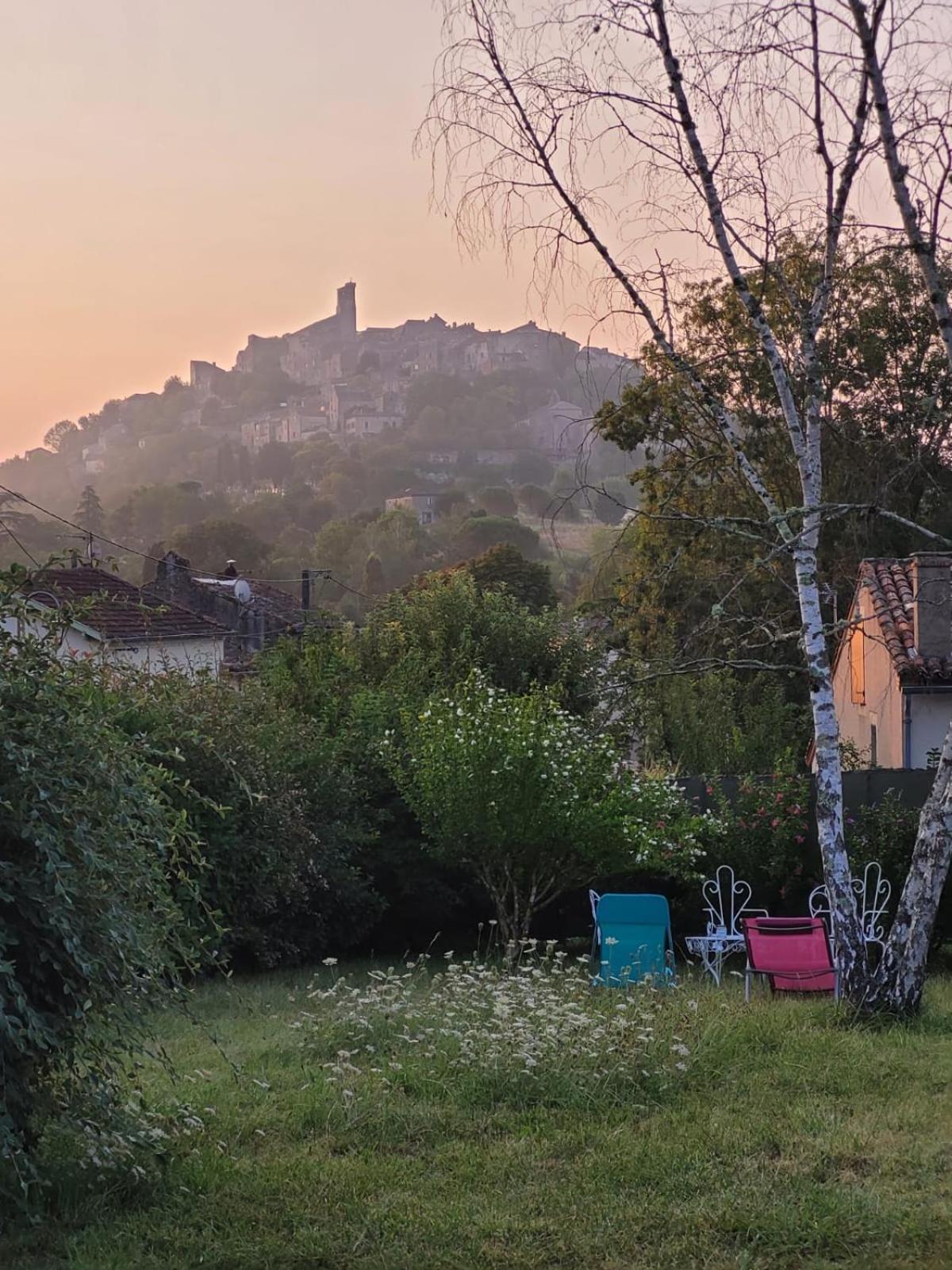 La Jolie Vue Et La Maison De La Tour- Cordes-Sur-Ciel Les Cabannes  Exterior photo